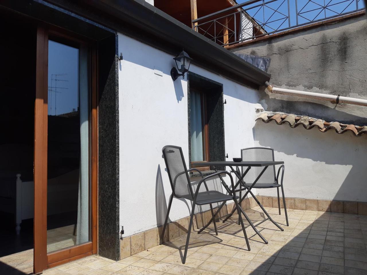 Anfite Apartments Castelletto Пескьера-дель-Гарда Экстерьер фото